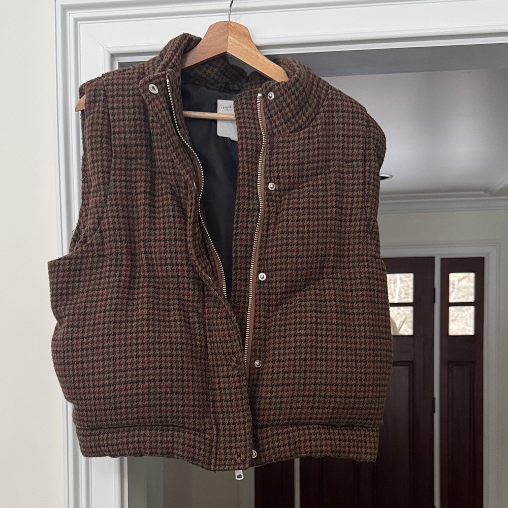 Avec Les Filles Brown houndstooth Puffer Vest size L